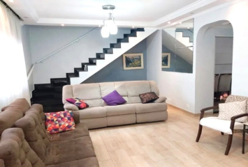  Sobrado à venda no Bairro da Vila Pereira Barreto na Rua Luís Carneiro,