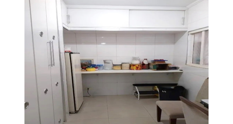  Sobrado à venda no Bairro da Vila Pereira Barreto na Rua Luís Carneiro,