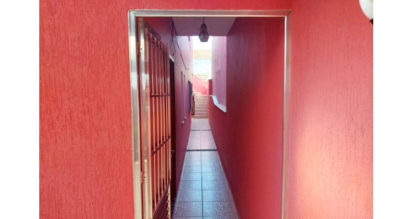 Sobrado à venda no Bairro do Jardim Mangalot na Rua Padre Aníbal Difrância