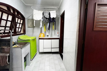 Sobrado à venda no Bairro do Jardim Líbano na Rua Adolfo Laurenti