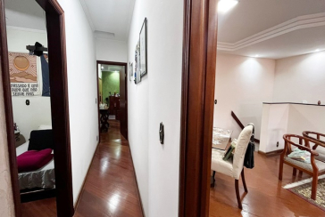 Sobrado à venda no Bairro do Jardim Líbano na Rua Adolfo Laurenti