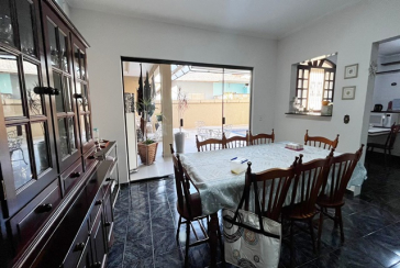 Sobrado à venda no Bairro do Jardim Líbano na Rua Adolfo Laurenti