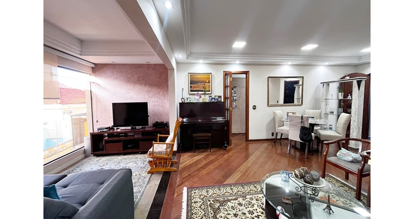 Sobrado à venda no Bairro do Jardim Líbano na Rua Adolfo Laurenti