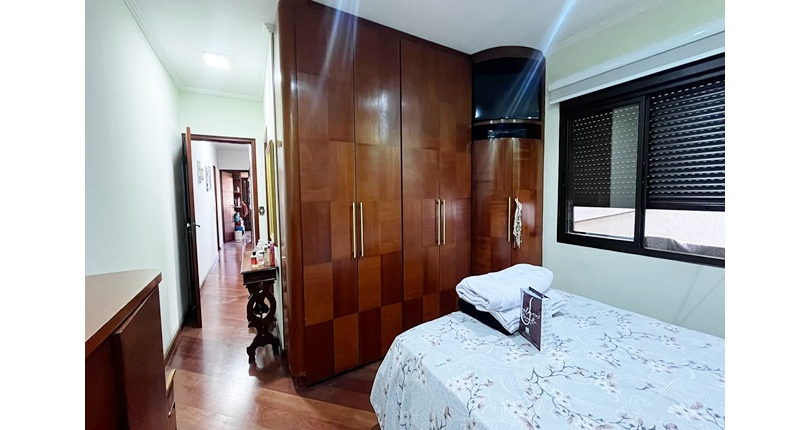 Sobrado à venda no Bairro do Jardim Líbano na Rua Adolfo Laurenti