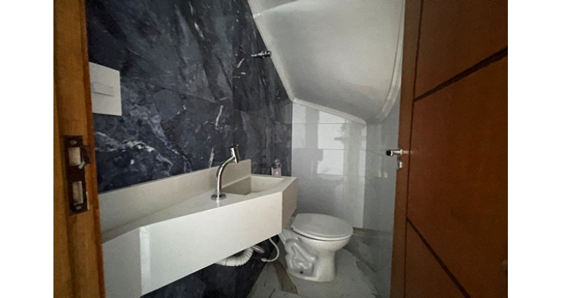  Sobrado novo à venda no Bairro do Jardim Felicidade (Zona Oeste) na Rua Rosálio José da Conceição 471