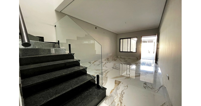 Sobrado novo à venda no Bairro do Jardim Felicidade (Zona Oeste) na Rua Rosálio José da Conceição 473,