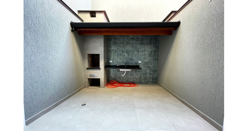 Sobrado novo à venda no Bairro do Jardim Felicidade (Zona Oeste) na Rua Rosálio José da Conceição 473,