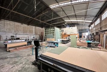 Galpão Comercial à venda no Bairro do Jardim Mutinga na Rua Belo Jardim
