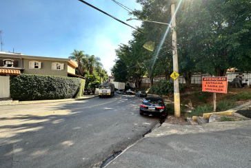 Galpão Comercial à venda no Bairro do Jardim Mutinga na Rua Belo Jardim