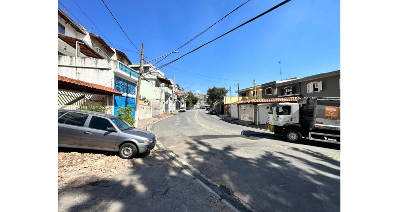 Galpão Comercial à venda no Bairro do Jardim Mutinga na Rua Belo Jardim