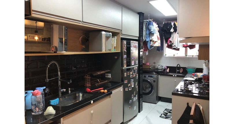 Apartamento à venda no Bairro do Jardim Iris na Avenida Raimundo Pereira de Magalhães 1720