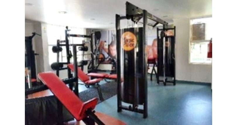 Apartamento à venda no Bairro do Jardim Iris na Avenida Raimundo Pereira de Magalhães 1720