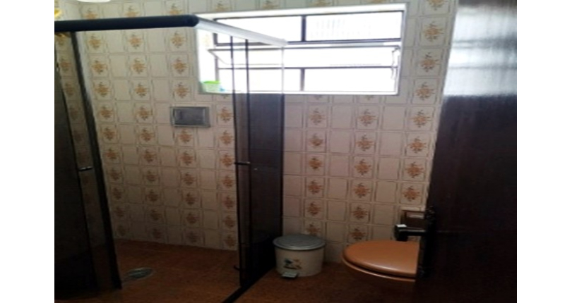 Sobrado à venda no Bairro do Parque Maria Domitila na Rua Domingos de Magalhães