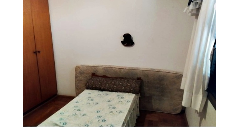 Sobrado à venda no Bairro do Parque Maria Domitila na Rua Domingos de Magalhães