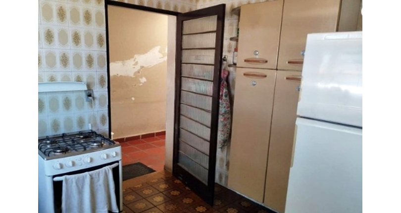 Sobrado à venda no Bairro do Parque Maria Domitila na Rua Domingos de Magalhães