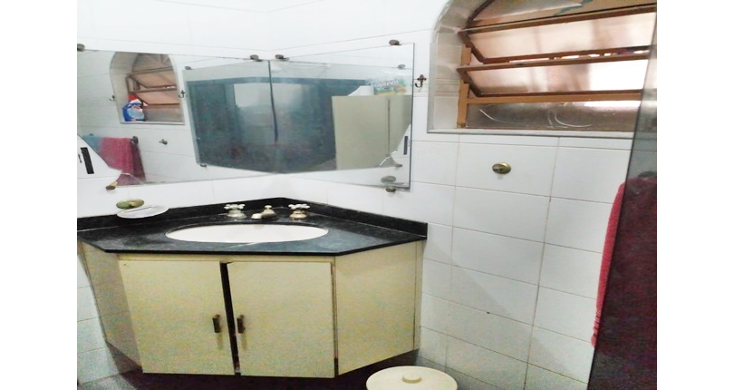 Casa para à venda no Bairro do Jardim Santo Elias na Rua Armando Flamarion Coelho