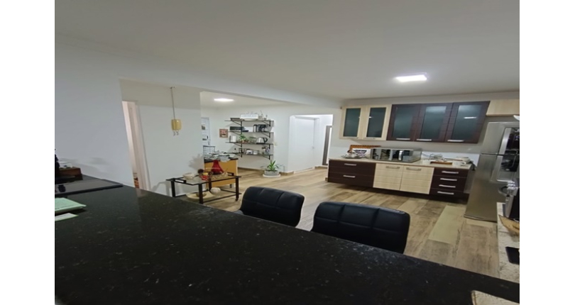 Casa térrea à venda no Bairro do Parque Panamericano na Rua Josefa Fontoura, 