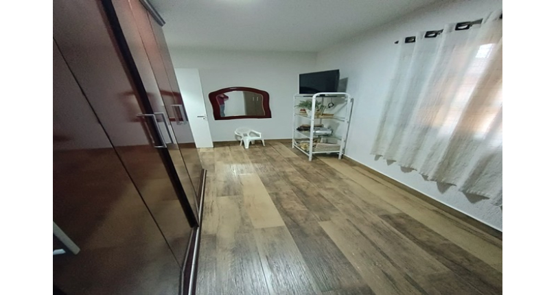 Casa térrea à venda no Bairro do Parque Panamericano na Rua Josefa Fontoura, 