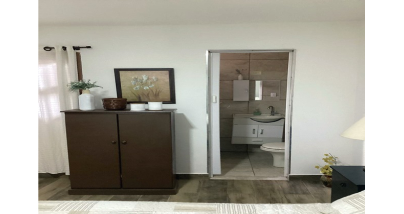 Casa térrea à venda no Bairro do Parque Panamericano na Rua Josefa Fontoura, 