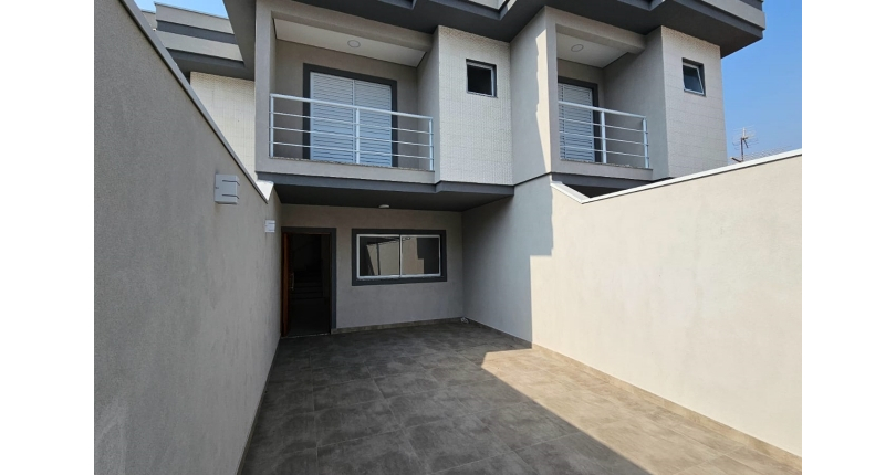 BELO Sobrado novo à venda no Bairro da Vila Guedes na Rua Doutor Nuno de Andrade 41