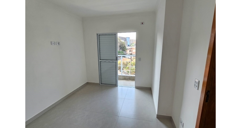 BELO Sobrado novo à venda no Bairro da Vila Guedes na Rua Doutor Nuno de Andrade 41