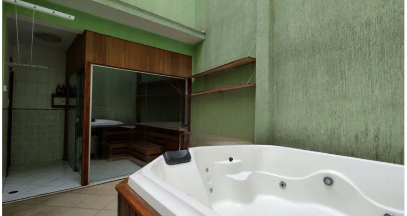 Sobrado à venda no Bairro da Chacara Inglesa na Rua Pompeu Sobrinho