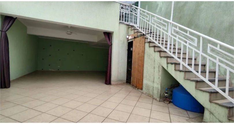 Sobrado à venda no Bairro da Chacara Inglesa na Rua Pompeu Sobrinho