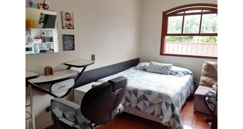 Sobrado à venda no Bairro do Jardim São Ricardo na Rua Ferdinando Rutini,