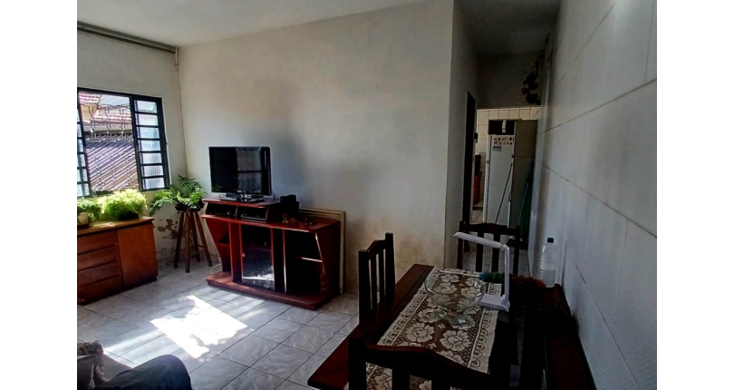 Casa à venda no Bairro do Jardim Vivan na Rua Barra do Bacururu