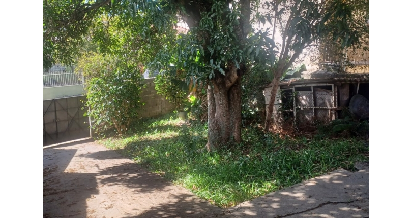 Casa à venda no Bairro do Jardim Vivan na Rua Barra do Bacururu