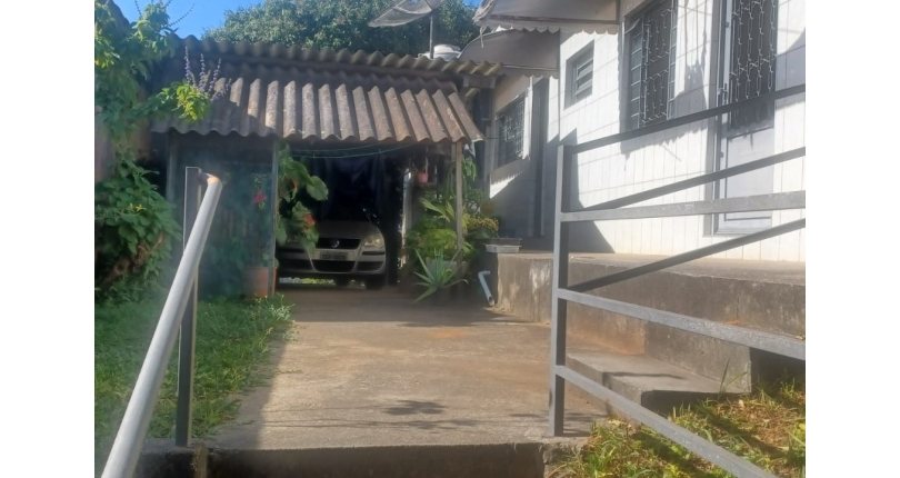 Casa à venda no Bairro do Jardim Vivan na Rua Barra do Bacururu