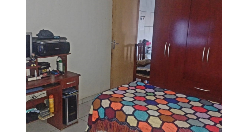 Casa à venda no Bairro do Jardim Vivan na Rua Barra do Bacururu