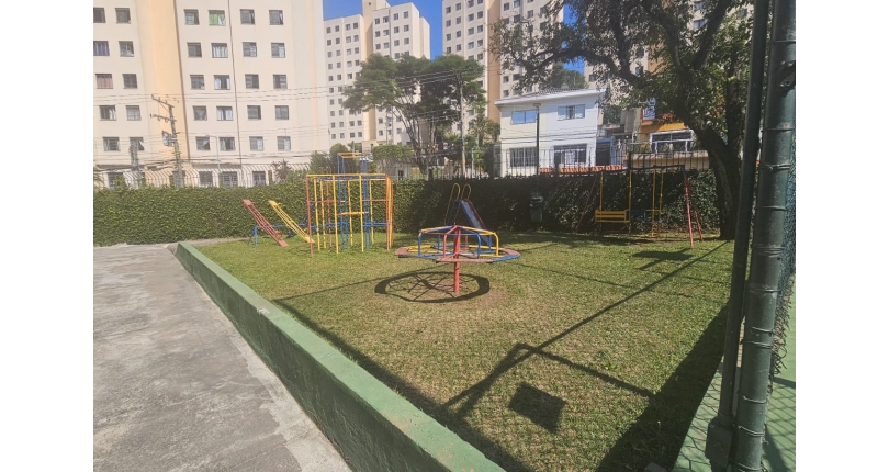 Apartamento à venda no Bairro do Jardim Santo Elias na Rua Ademar Martins de Freitas 250