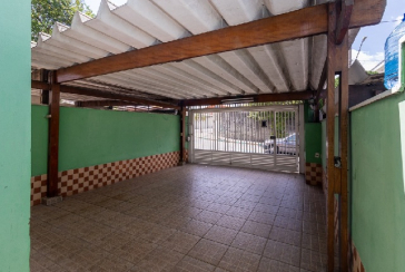 Lindo Sobrado à venda no Bairro do Parque São Domingos na Rua Artur Bastos,