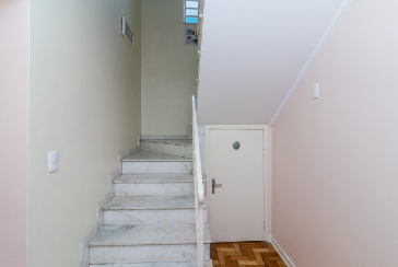 Lindo Sobrado à venda no Bairro do Parque São Domingos na Rua Artur Bastos,