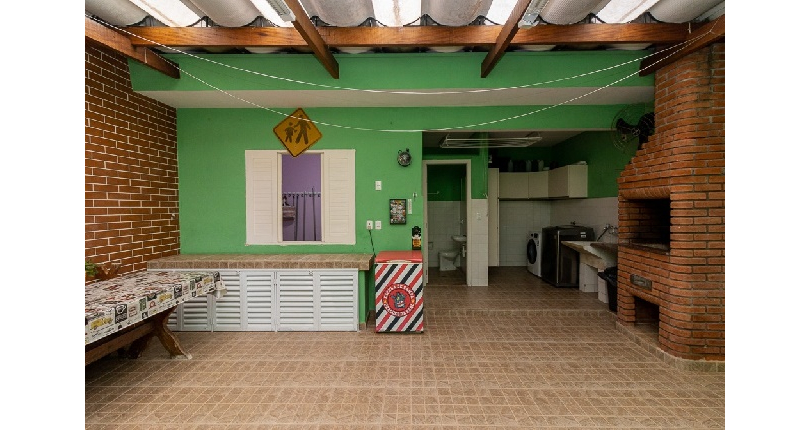 Lindo Sobrado à venda no Bairro do Parque São Domingos na Rua Artur Bastos,