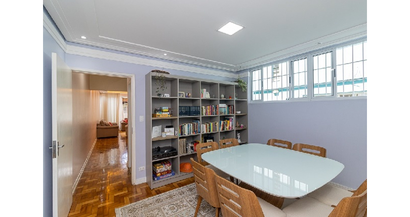 Lindo Sobrado à venda no Bairro do Parque São Domingos na Rua Artur Bastos,