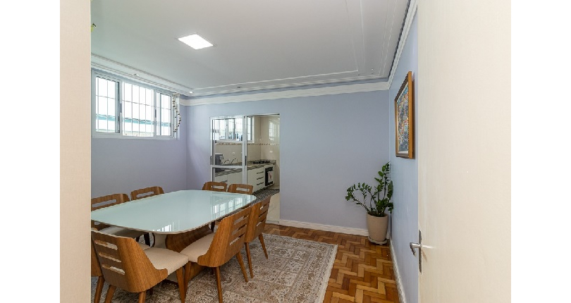 Lindo Sobrado à venda no Bairro do Parque São Domingos na Rua Artur Bastos,