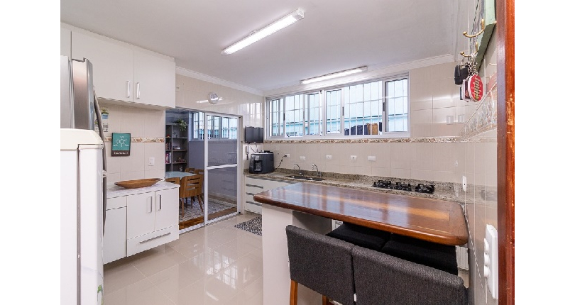 Lindo Sobrado à venda no Bairro do Parque São Domingos na Rua Artur Bastos,