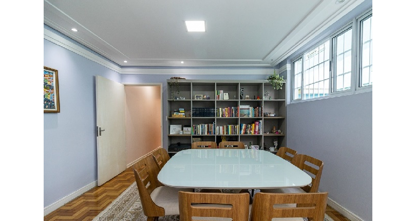 Lindo Sobrado à venda no Bairro do Parque São Domingos na Rua Artur Bastos,