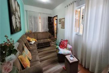 Sobrado à venda no Bairro da Chacara Inglesa na Rua Pompeu Sobrinho,