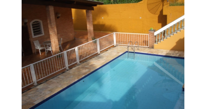 Casa à venda Rua Serra dos Itatins, Três Montanhas - Imóveis à Venda