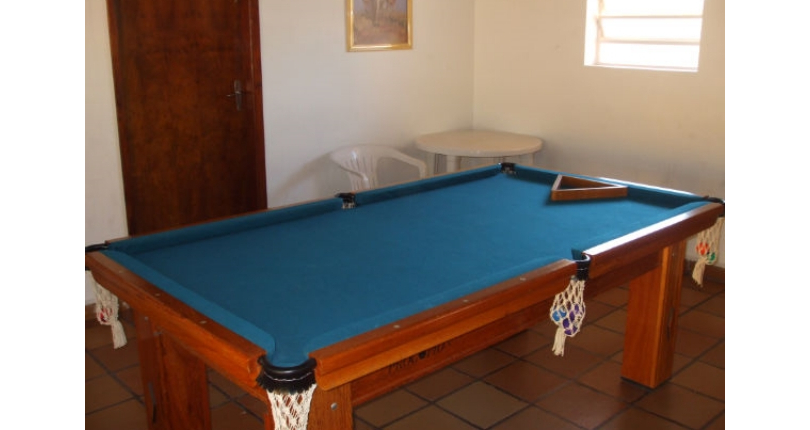 Casa à venda em Osasco no Bairro do Três Montanhas na Rua Serra dos Itatins,