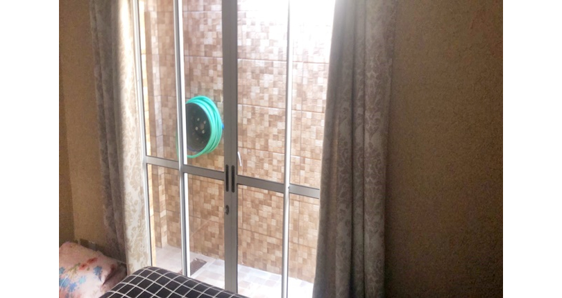 Sobrado à venda no Bairro da Vila Aurora na Rua Olímpio Barcelos