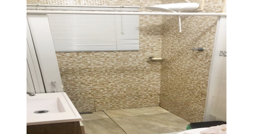 Sobrado à venda no Bairro da Vila Aurora na Rua Olímpio Barcelos