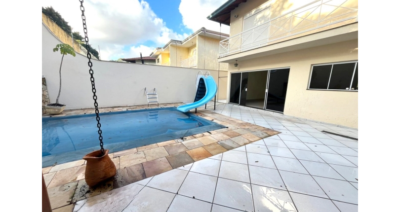 Sobrado Alto Padrão à venda no City America na Rua Irmã Dora Viotti