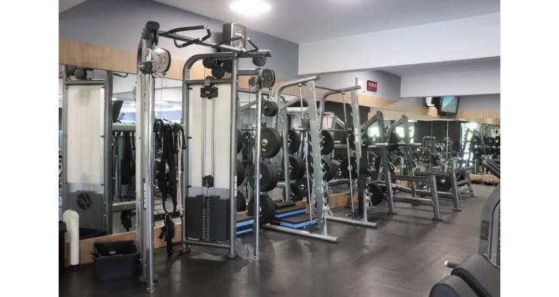 BELO Apartamento à venda no Bairro do Jardim Santo Elias na Rua Ademar Martins de Freitas 257, Condomínio Edifício Residencial Pirituba CDHU,