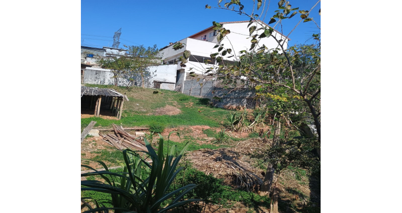 Terreno à venda no Bairro da Vila Clarice na Rua Coronel Walter da Silva Porto