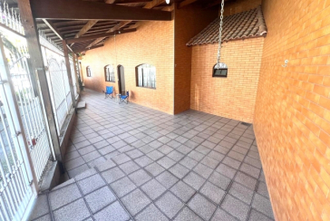 Casa para renda à venda no Bairro do Jardim Santa Lucrécia na Rua Pêra-Marmelo