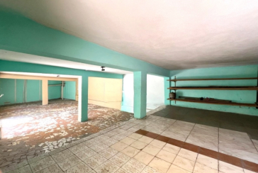 Casa para renda à venda no Bairro do Jardim Santa Lucrécia na Rua Pêra-Marmelo